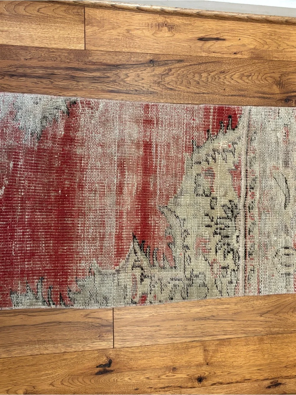 Vintage Turkish Rug. Professionally Cleaned. 2’ x 3’